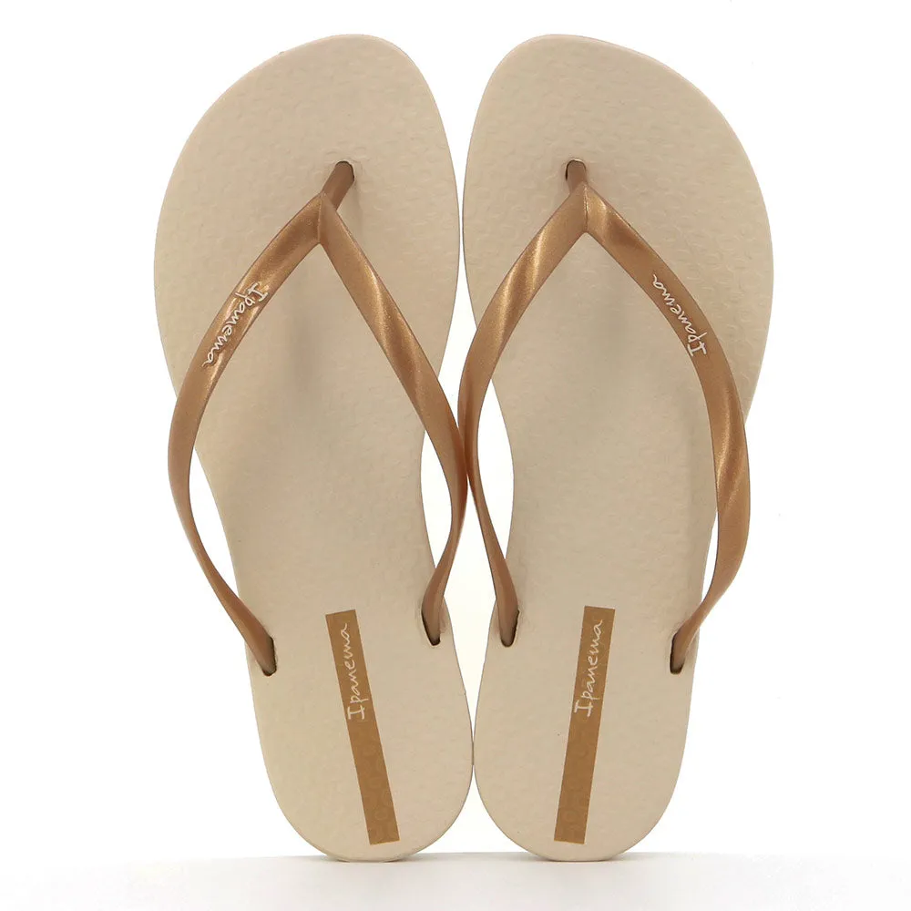 Ipanema Thong Slip On Sandal - Beige